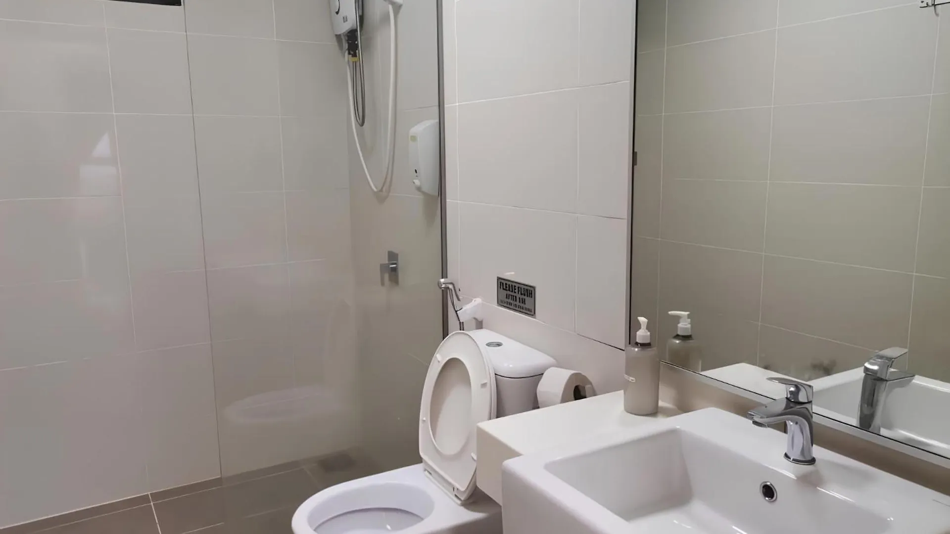Apartment Sea/City Southkey Mosaic 2Br+4Free @ Natol Johor Bahru